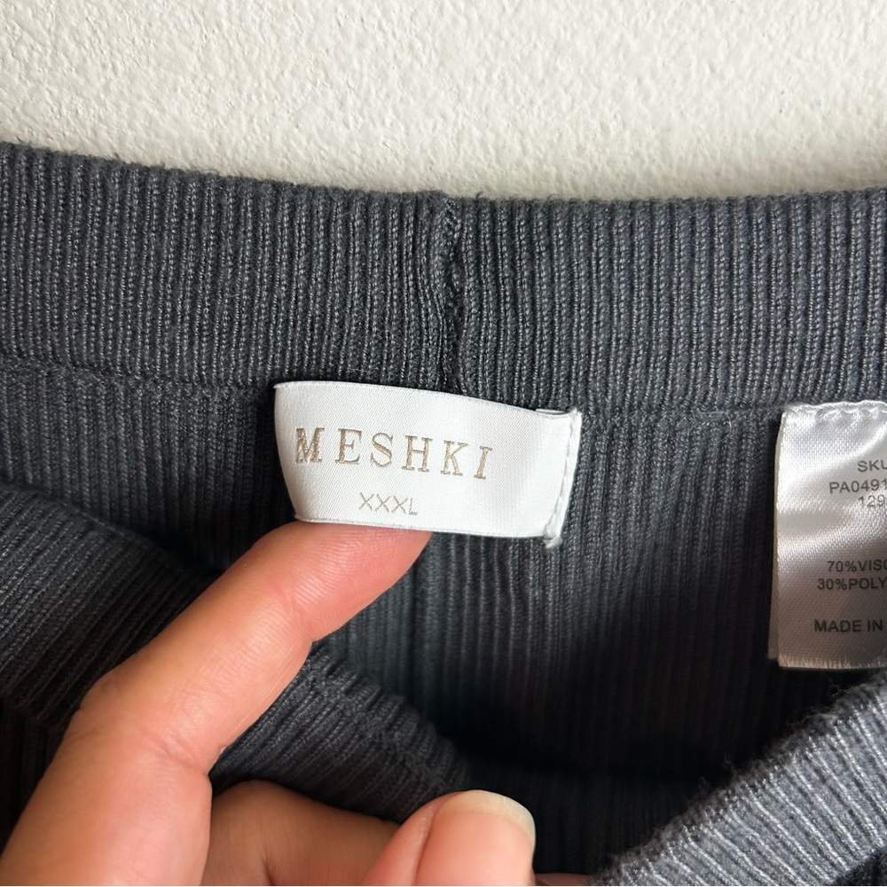 MESHKI Gray Ribbed Flare thick knit pants size: XXXL - Picture 6 of 8